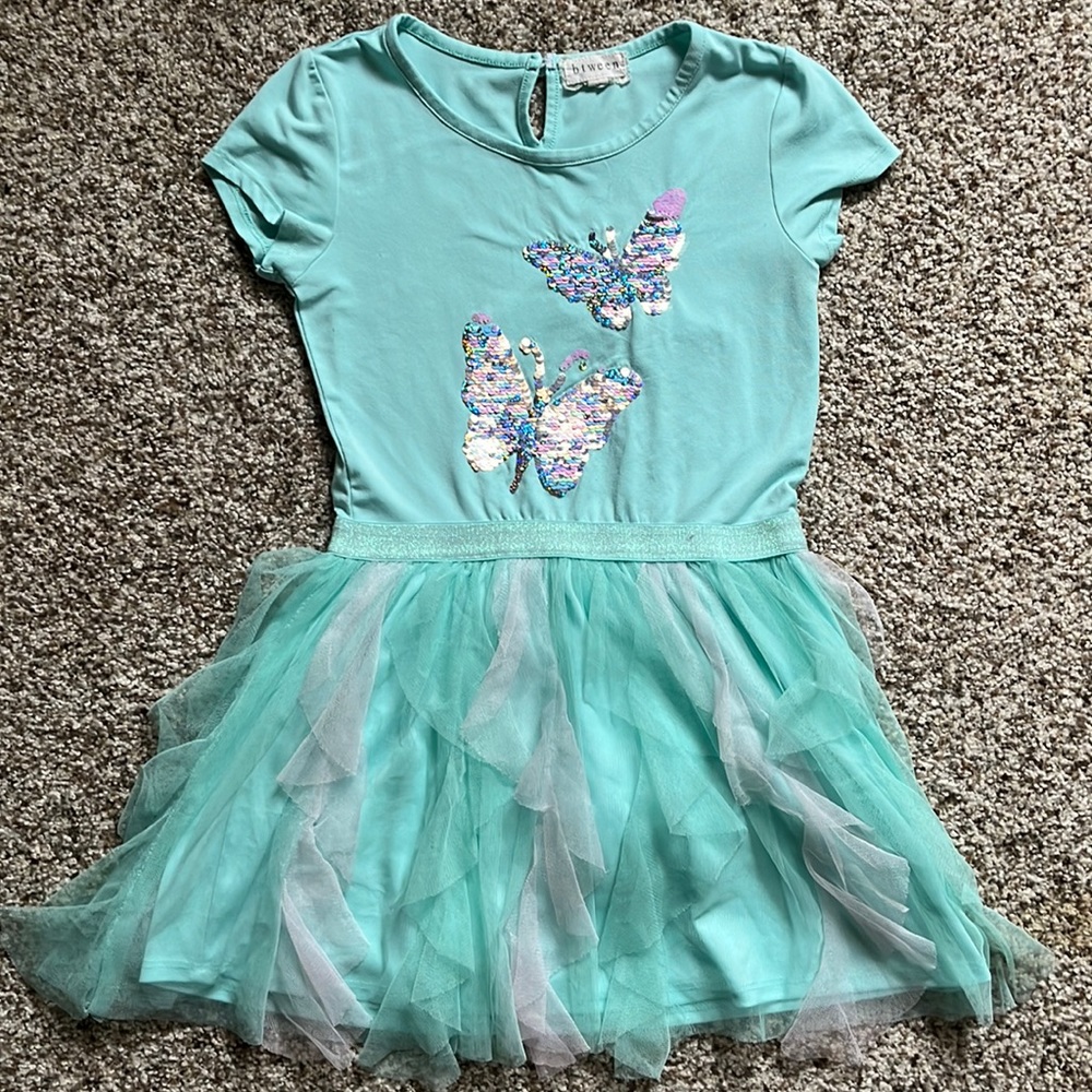 Btween mint green ruffle sequen dress size 7/8